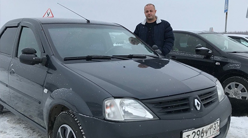 Инструктор по вождению Горячев